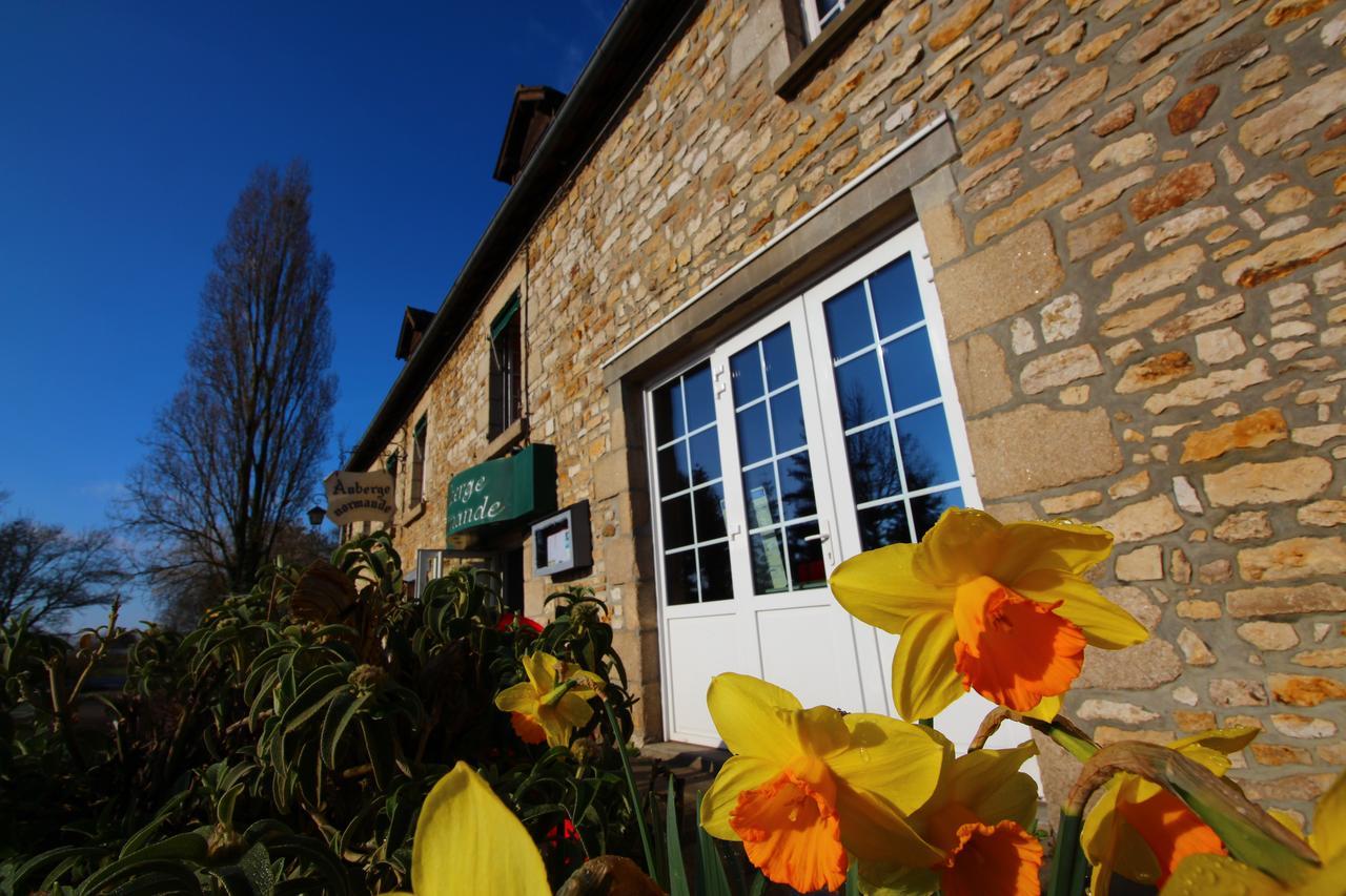 Auberge Normande Valframbert ภายนอก รูปภาพ